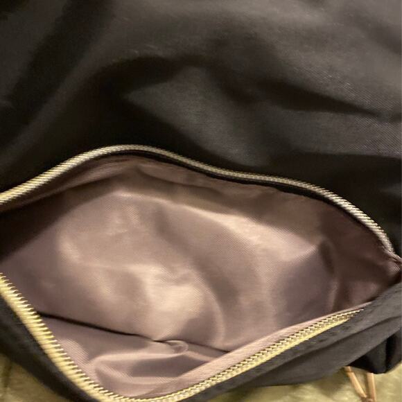 Purse  backpack Combo carry it either way - Picture 2 of 5